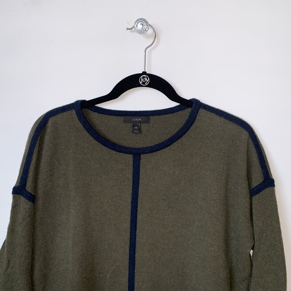 J. Crew | 100% Wool Green Tillie Sweater - Picture 2 of 6